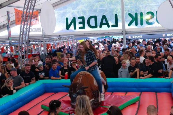 044 brokser markt dienstag