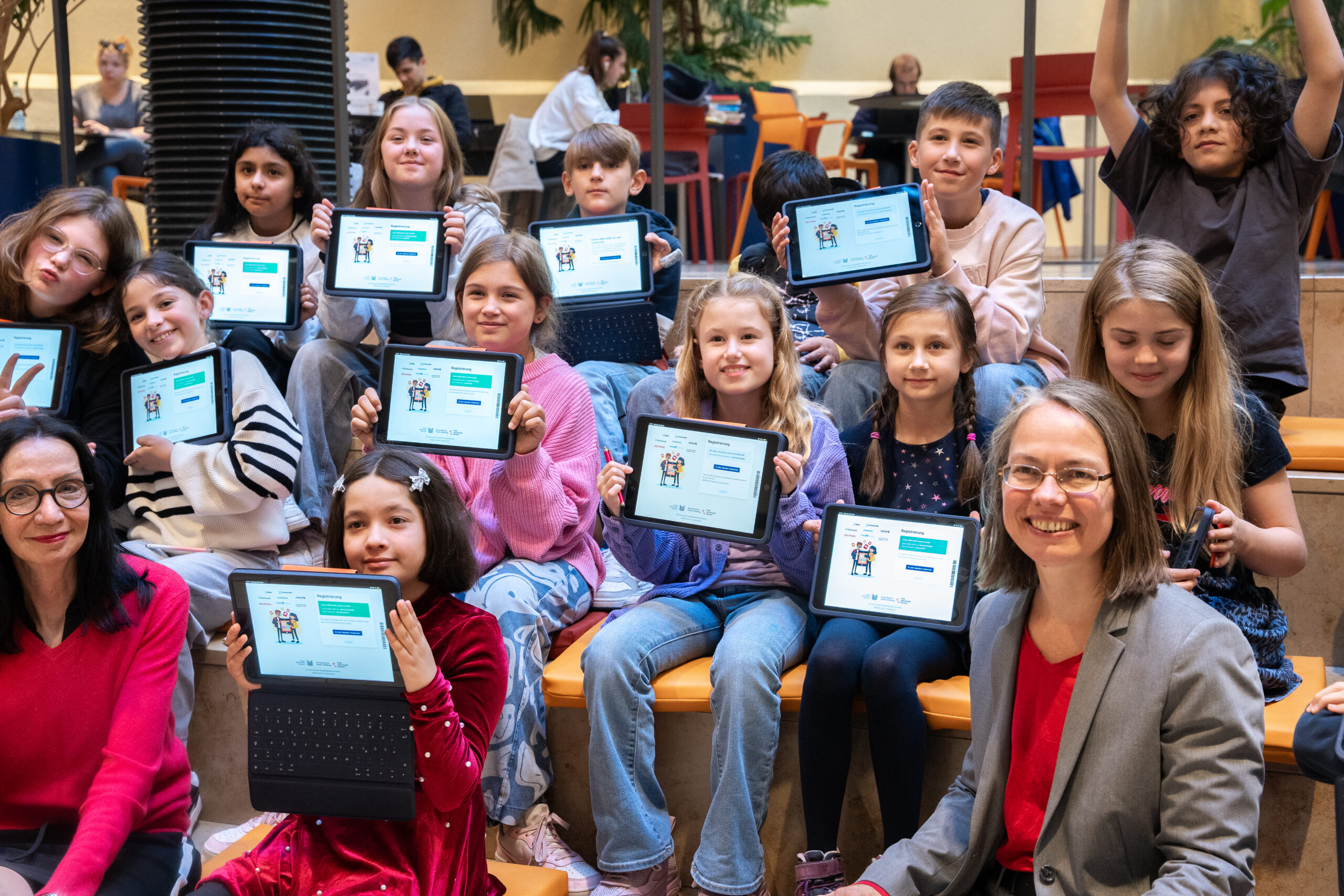 Stadtbibliothek Bremen führt digitale Schul-BIBCARD für Schüler und Lehrer ein